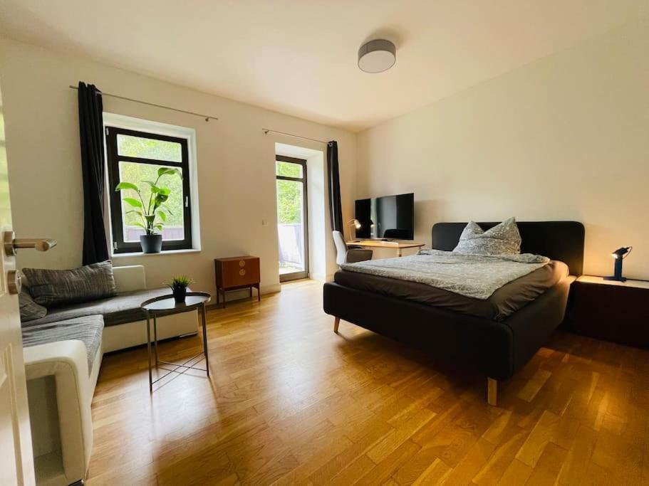 Charmante Wohnung Im Gruenen Leipzig Exterior photo